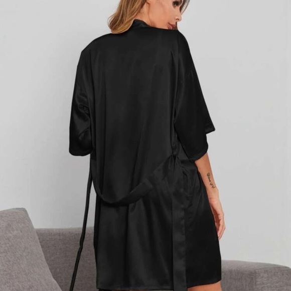 Robe black Solid Satin Belted - Picture 4 of 7